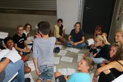 Klasse 8d Tonali.jpg